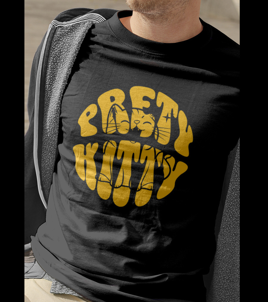 Pretty Kitty Cute Happy Cat Yellow Retro T-Shirt