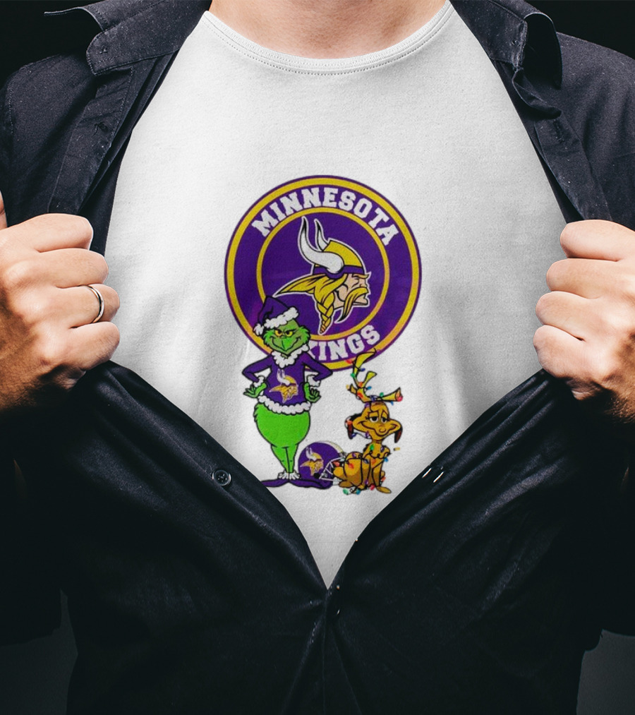 Grinch And Max Minnesota Vikings Christmas Fan Collaboration T-Shirt