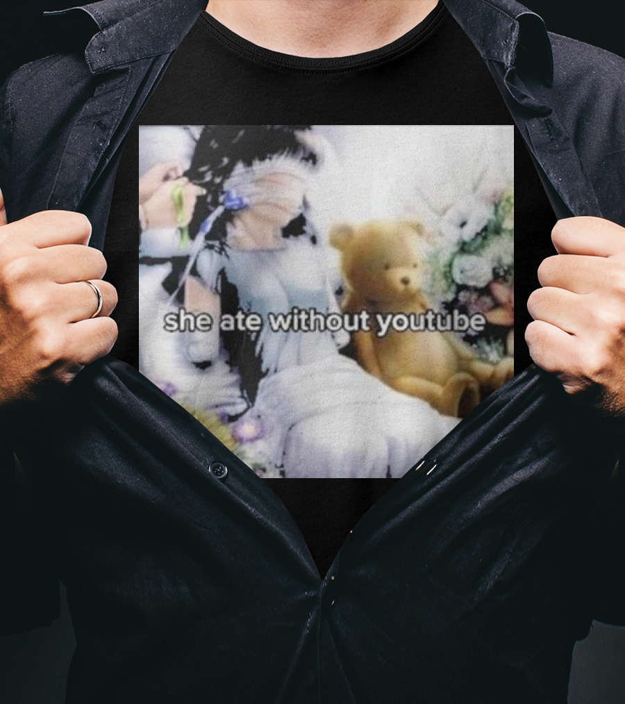 She Ate Without YouTube Floral Teddy Bear Aesthetic T-Shirt
