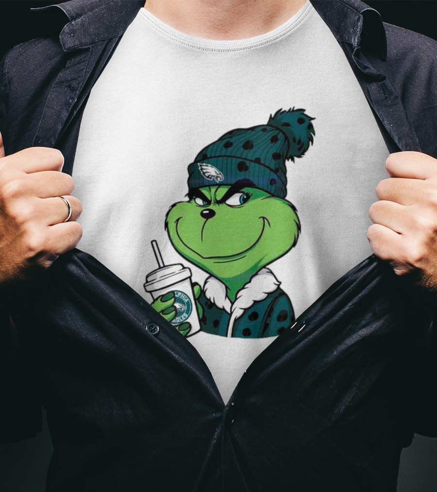 Grinch Holding Cup Wearing Philadelphia Eagles Beanie T-Shirt