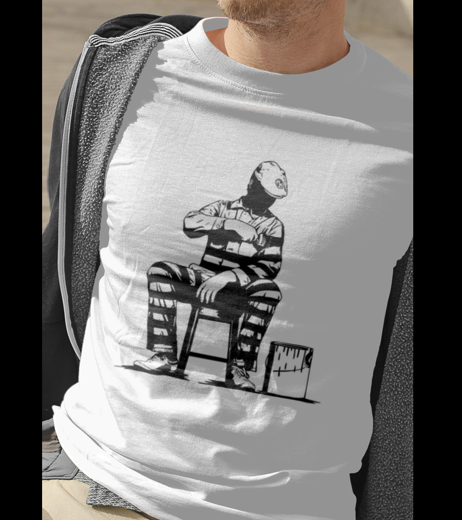 Dolk Prison Painter Sits With Paint Bucket T-Shirt