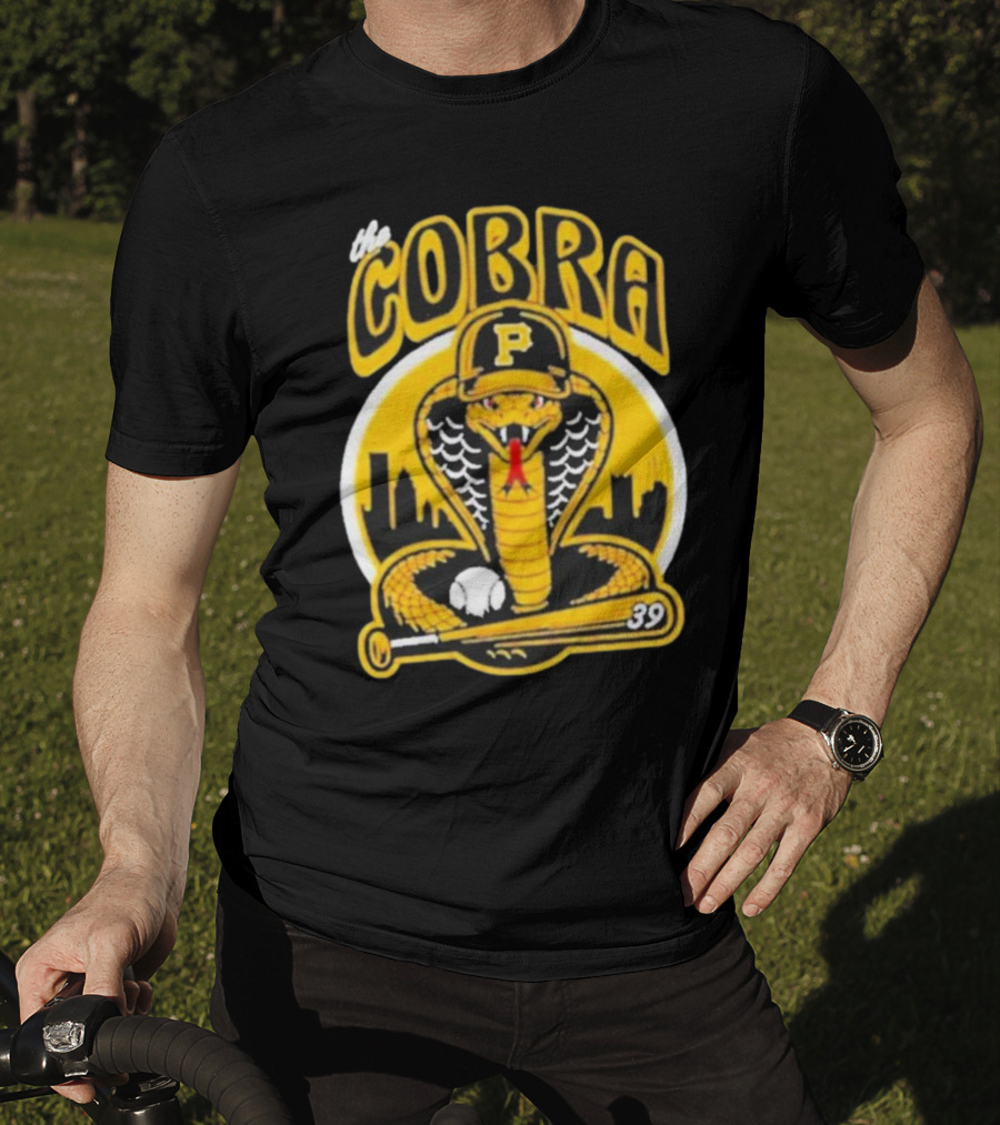 The Cobra Pittsburgh Pirates Baseball Bat City Skyline 39 T-Shirt