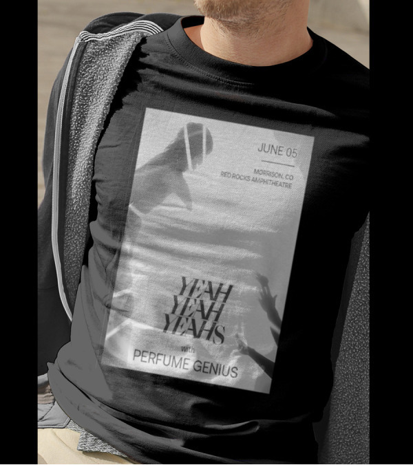 Yeah Yeah Yeahs With Perfume Genius June 05 Red Rocks Amphitheatre Morrison CO T-Shirt