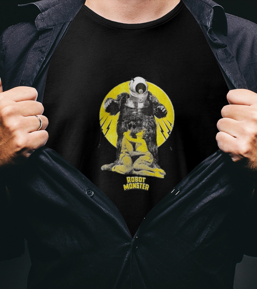 Robot Monster Vintage Retro Sci-Fi Creature Scene T-Shirt