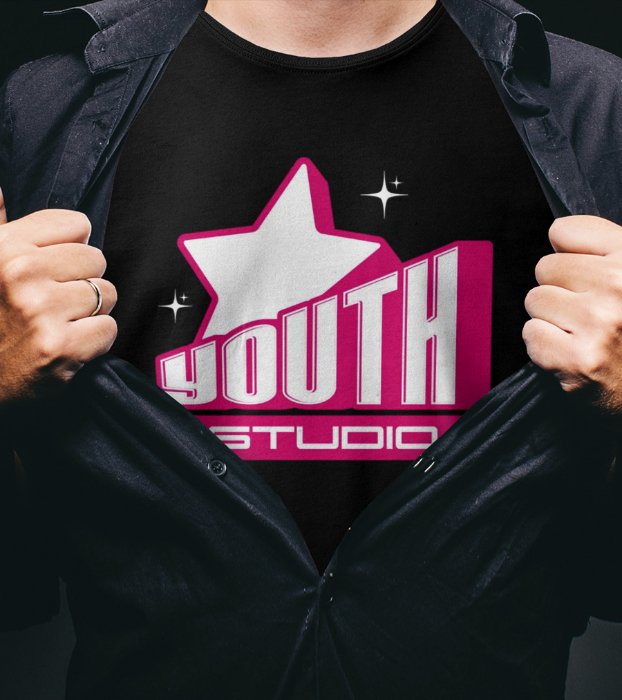 Youth Studio Magenta Y2k Streetwear T-Shirt