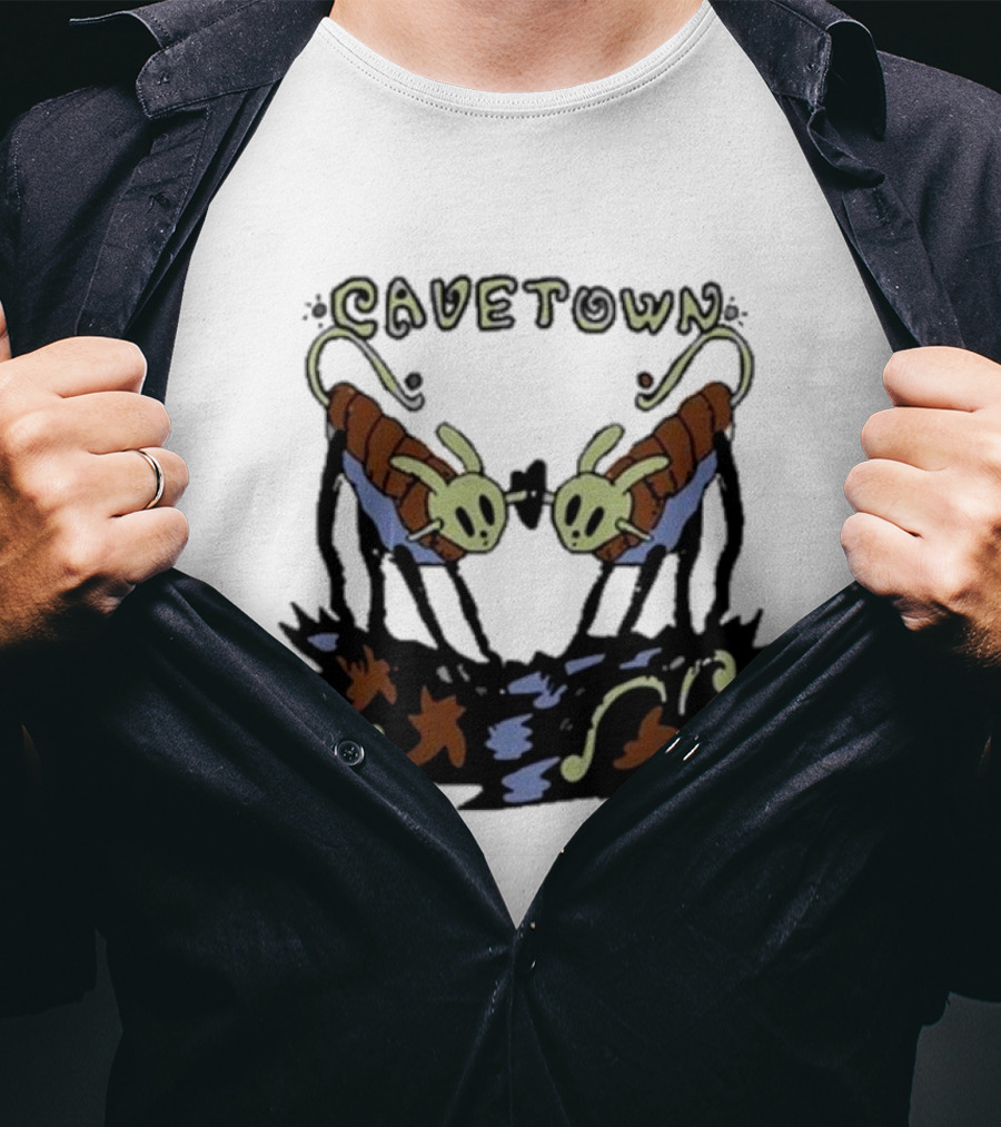 Cavetown Bug Lovin Alien Insects With Heart Connection T-Shirt