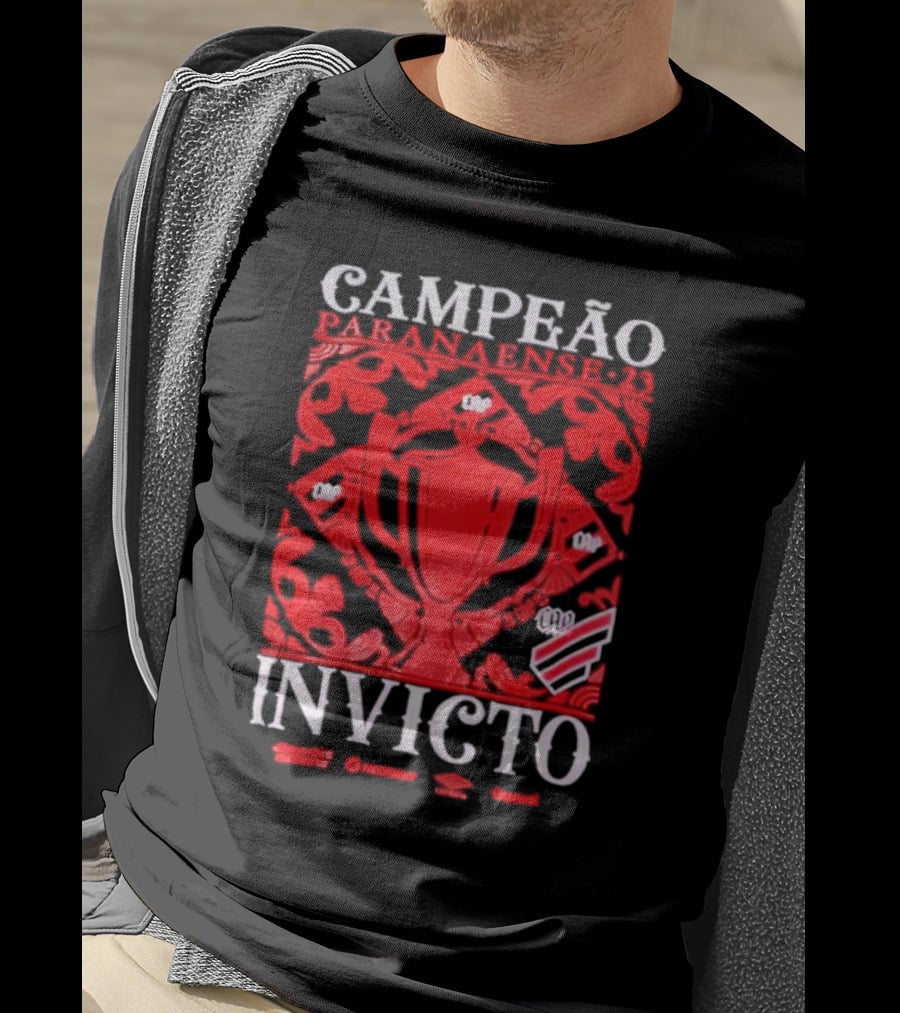 Campeão Paranaense 23 Invicto CAP Trophies And Emblems T-Shirt