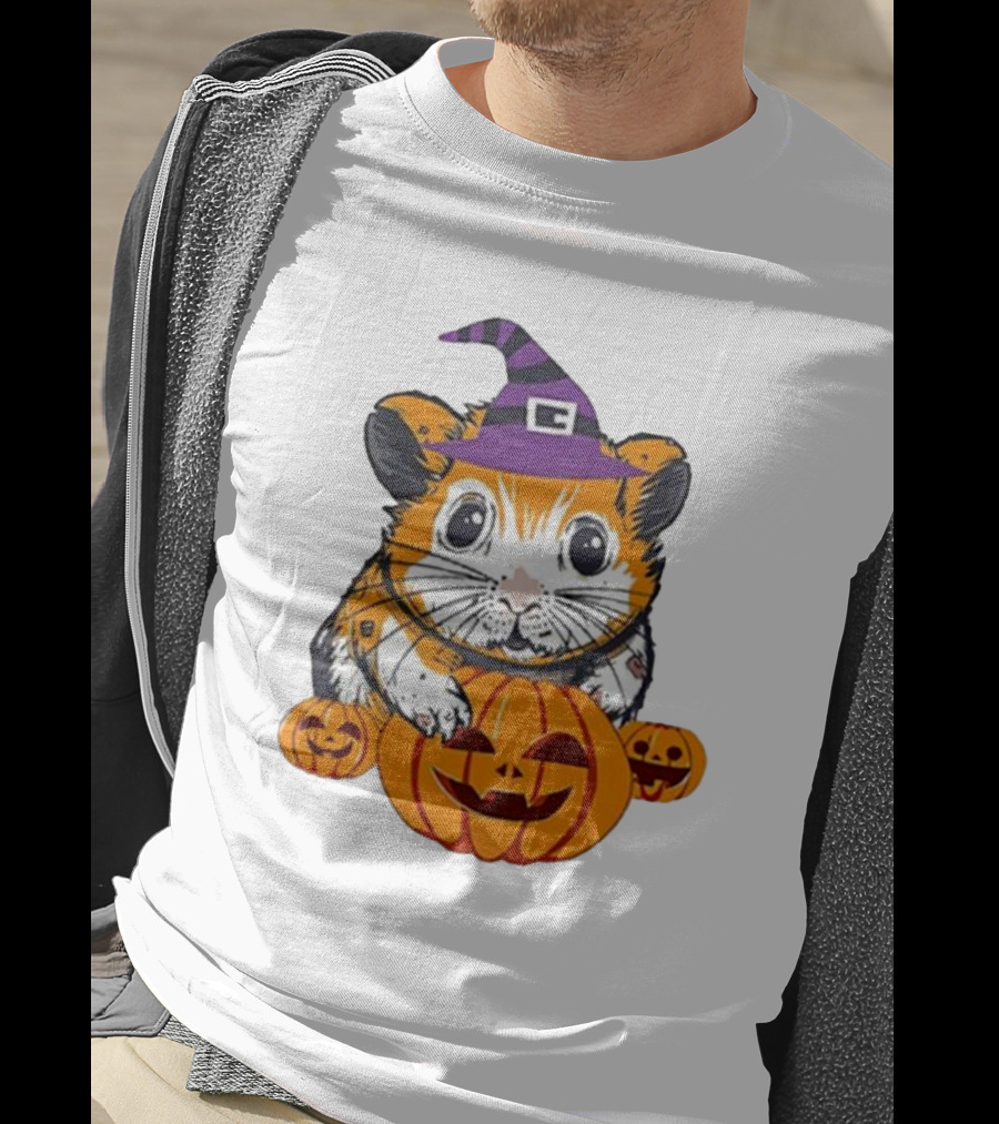 Halloween Guinea Pig With Witch Hat And Pumpkins T-Shirt