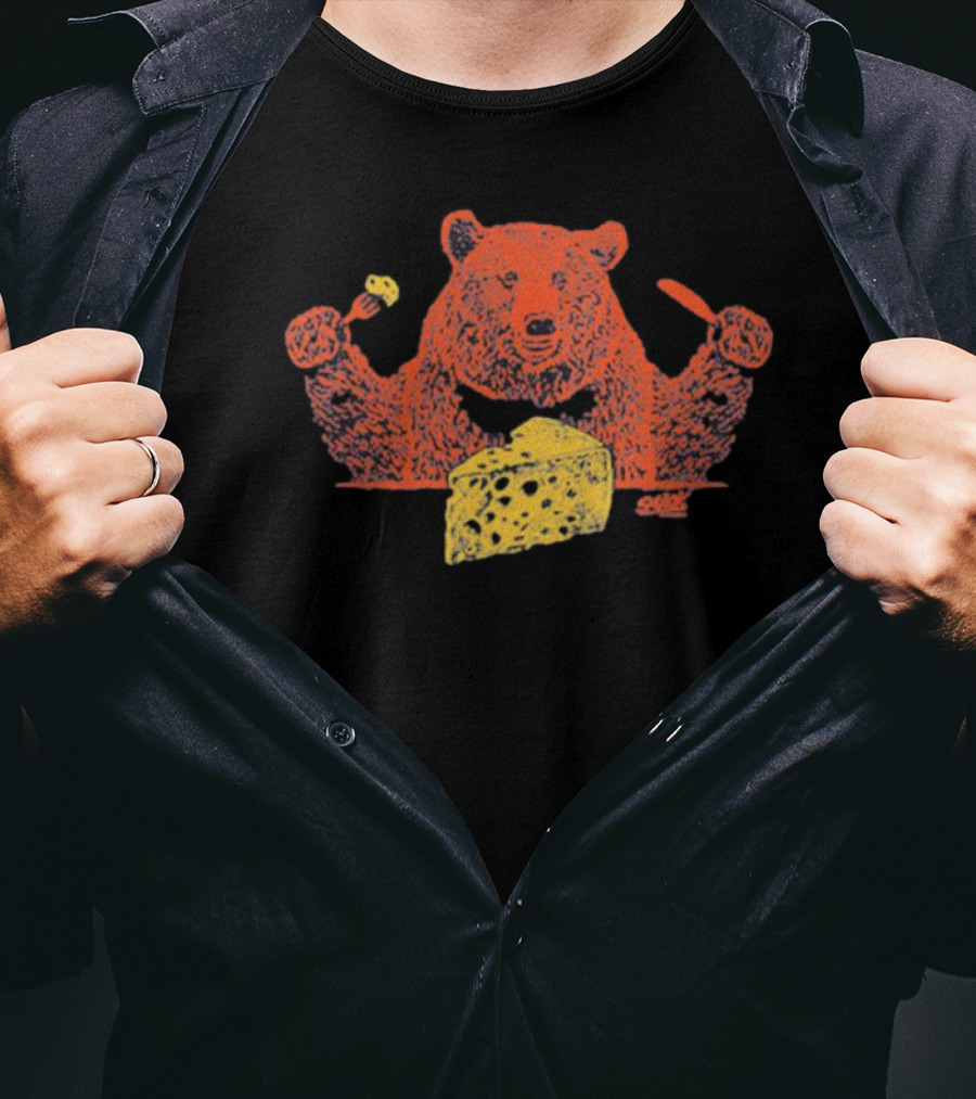 Chicago Bears Let's Eat Cheese Bear Eating Cheese T-Shirt