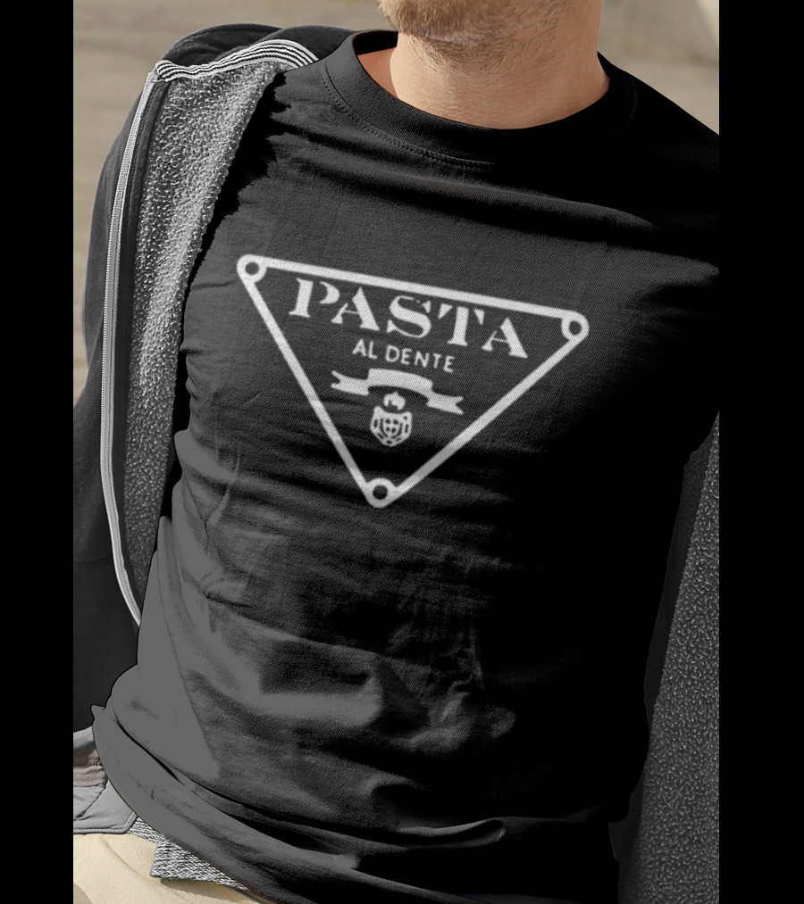 PASTA AL DENTE Triangle Badge With Crest T-Shirt