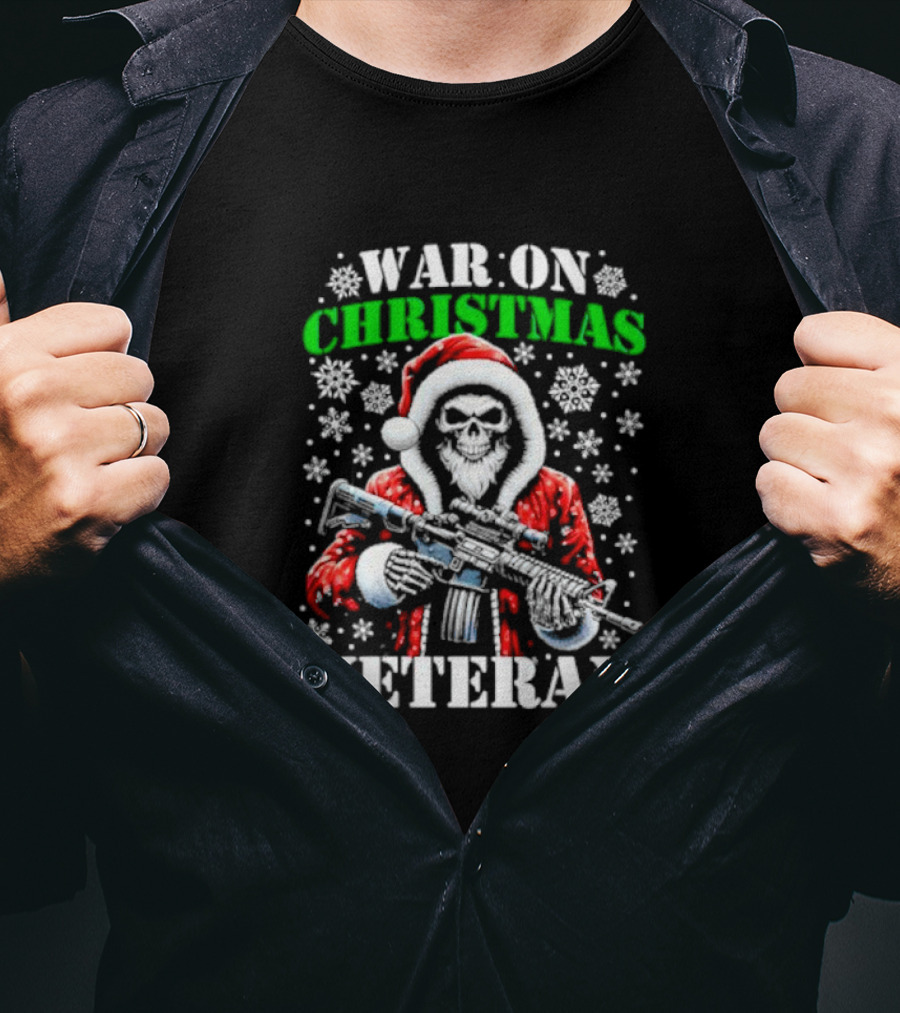 War On Christmas Veteran Skeleton Santa With Gun Snowflakes T-Shirt