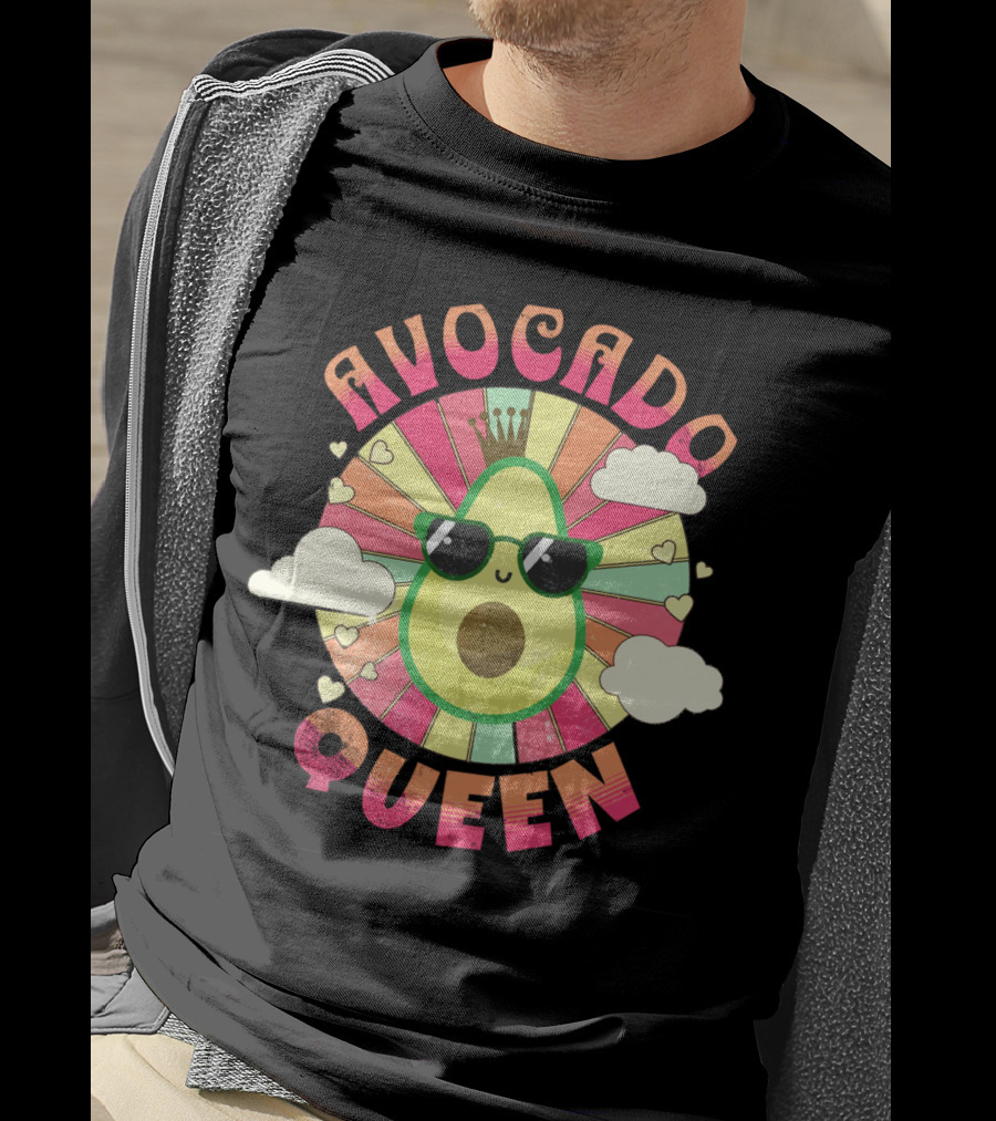Avocado Queen Kawaii Crown Sunglasses Retro Sunburst Hearts Clouds T-Shirt
