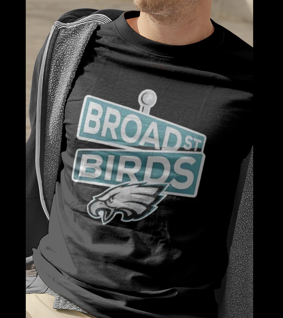 Philadelphia Eagles Broad St Birds Logo NFL Merchandising T-Shirt
