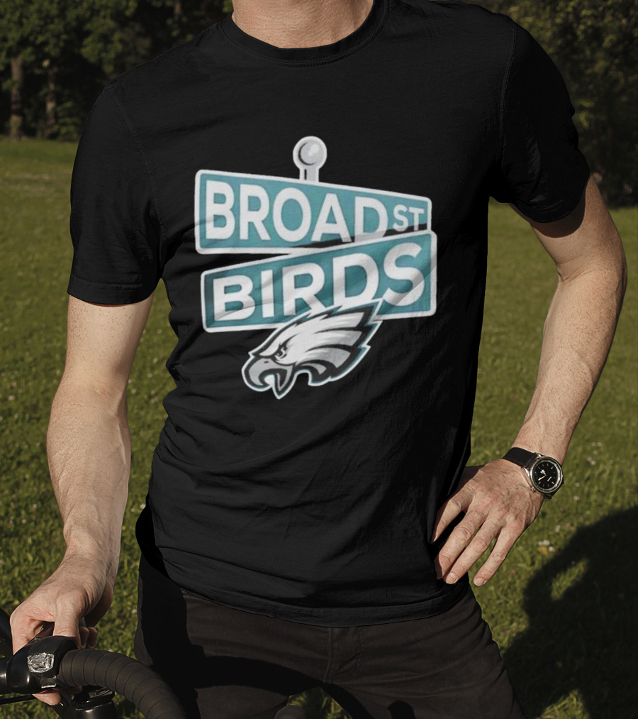 Philadelphia Eagles Broad St Birds Logo NFL Merchandising T-Shirt