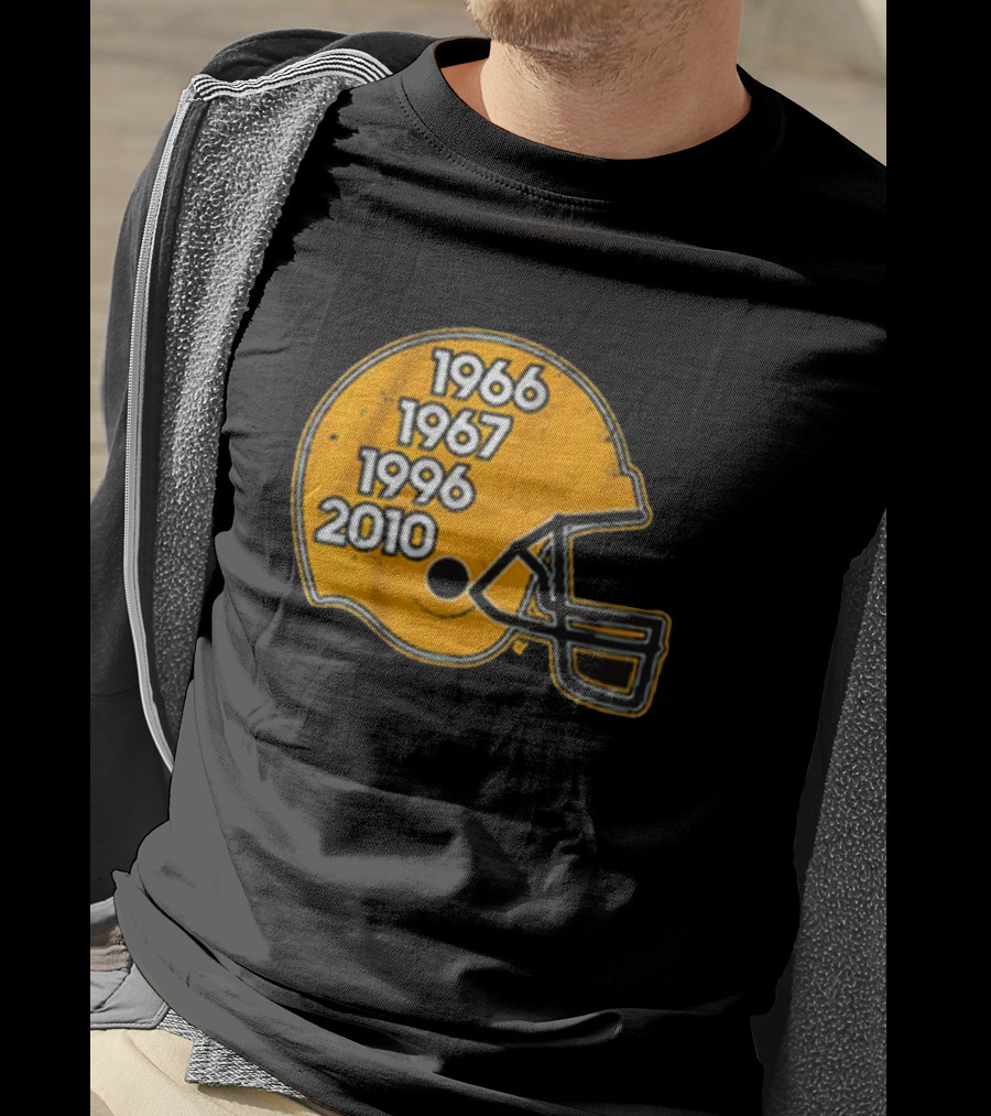 Green Bay Glory Years Helmet 1966 1967 1996 2010 Football T-Shirt
