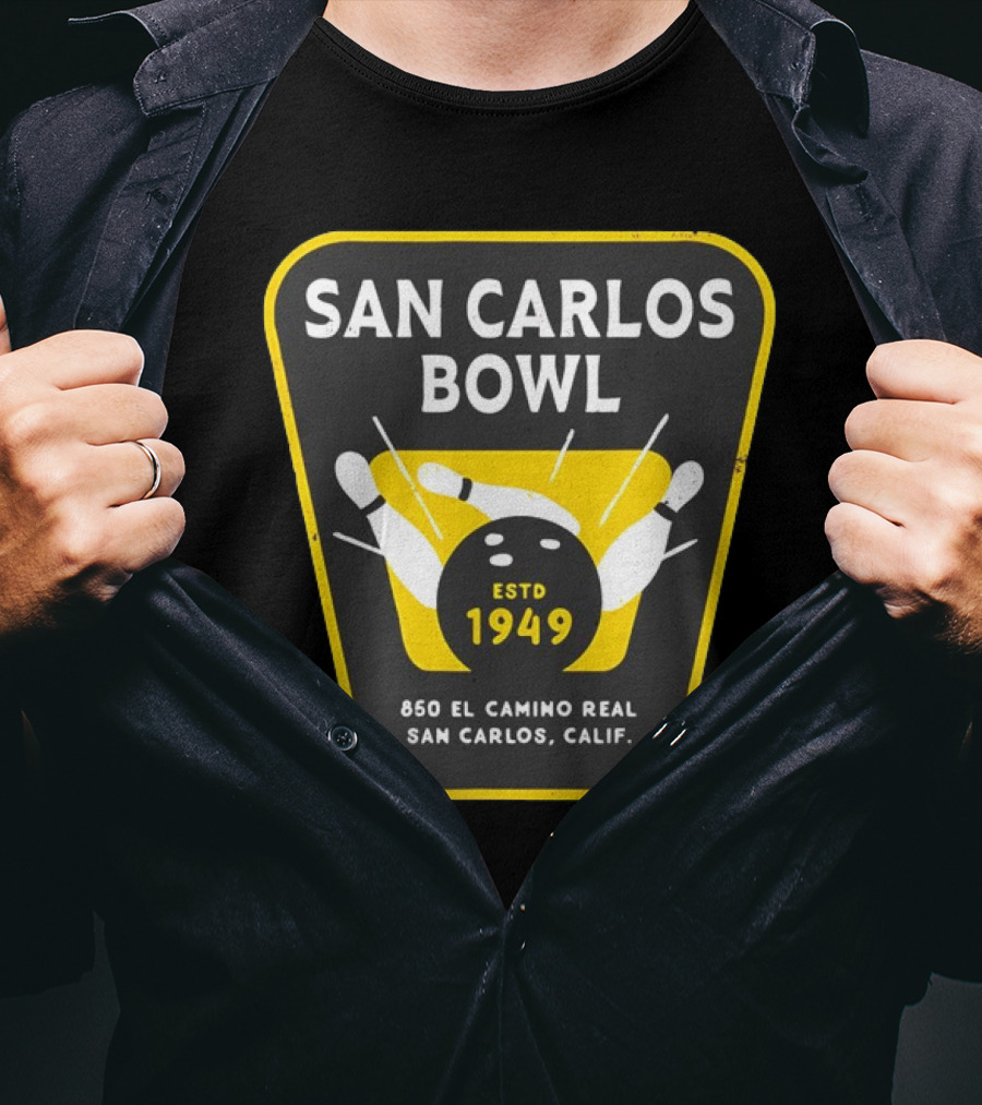 San Carlos Bowl 1949 Vintage Bowling Alley San Carlos Calif 850 El Camino Real T-Shirt