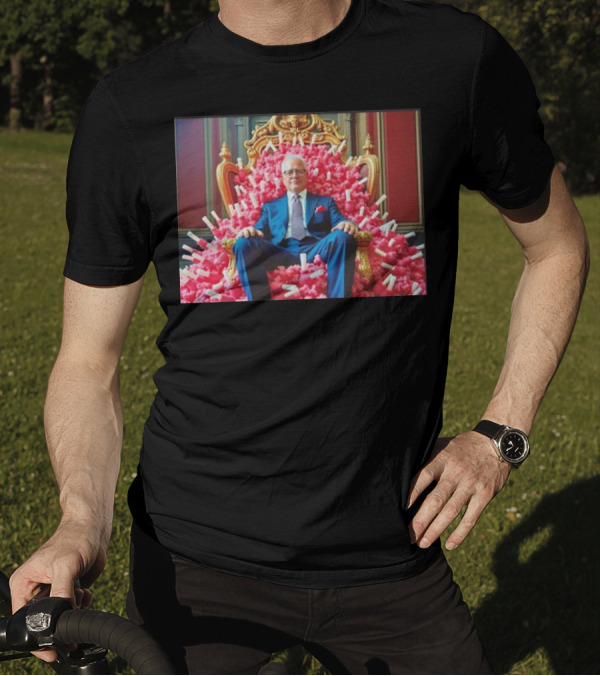 King Of Tampon Tim Walz Throne Of Tampons T-Shirt