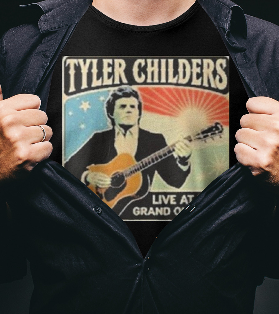 Tyler Childers Live Performance With Guitar At The Grand Ole Opry Iconic Event T-Shirt