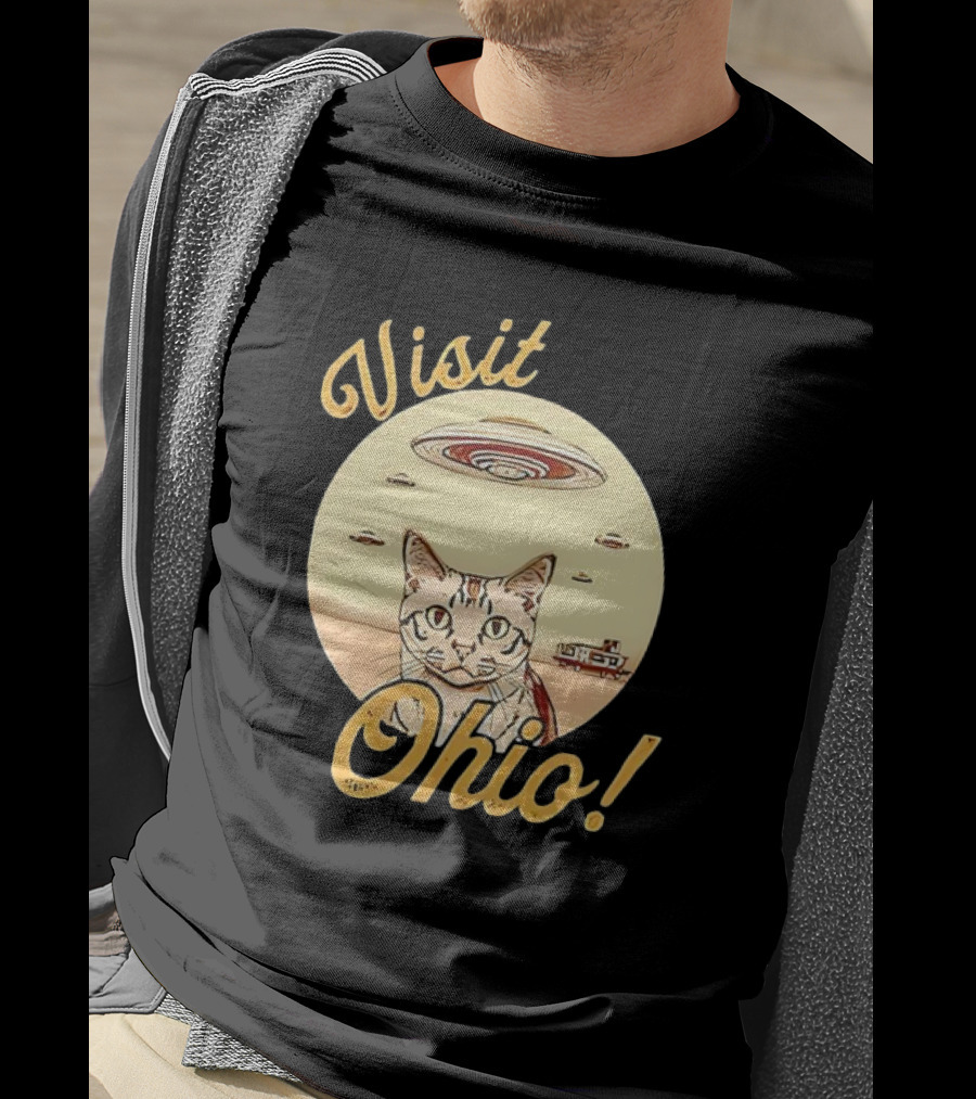 Visit Ohio Cat UFO Alien Spaceship Adventure T-Shirt