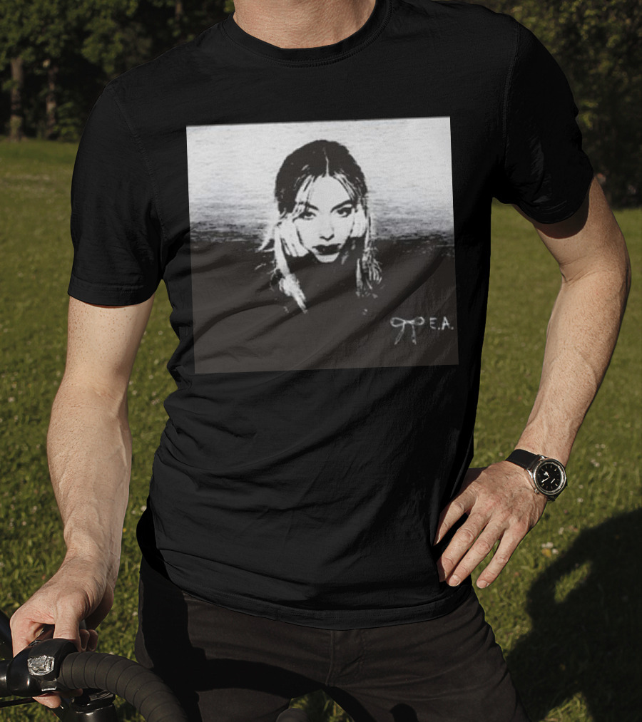 Eileen Alister The Alister E.A. Monochrome T-Shirt