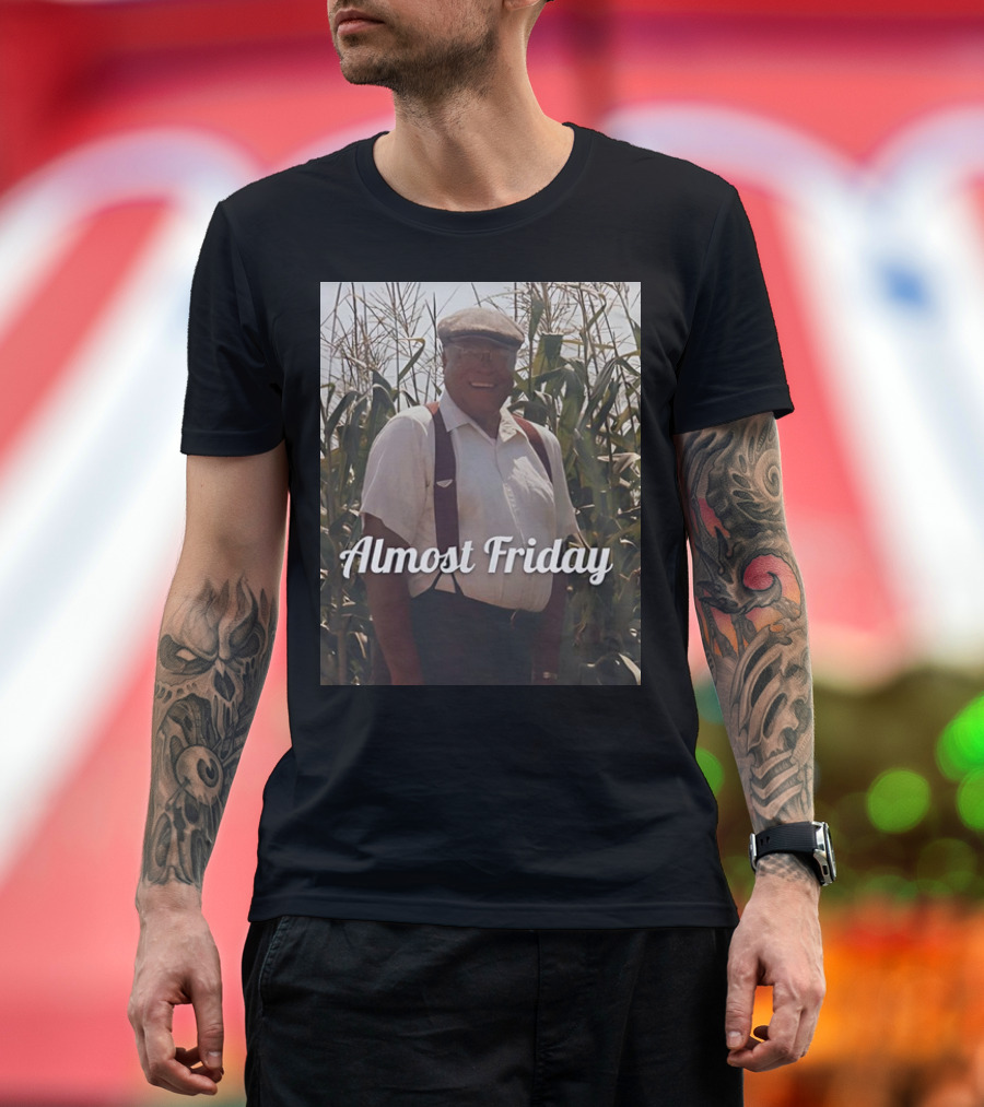 Almost Friday Cornfield Vintage Farmer Look T-Shirt