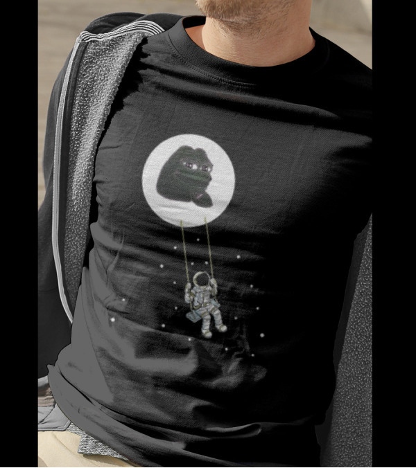 Pepe Crypto Astronaut Swinging On Moon Pepe Coin T-Shirt