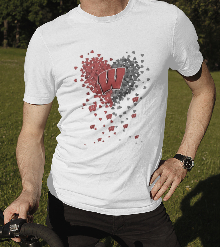 Heart Full Of Wisconsin Badgers Logo With Falling Hearts T-Shirt