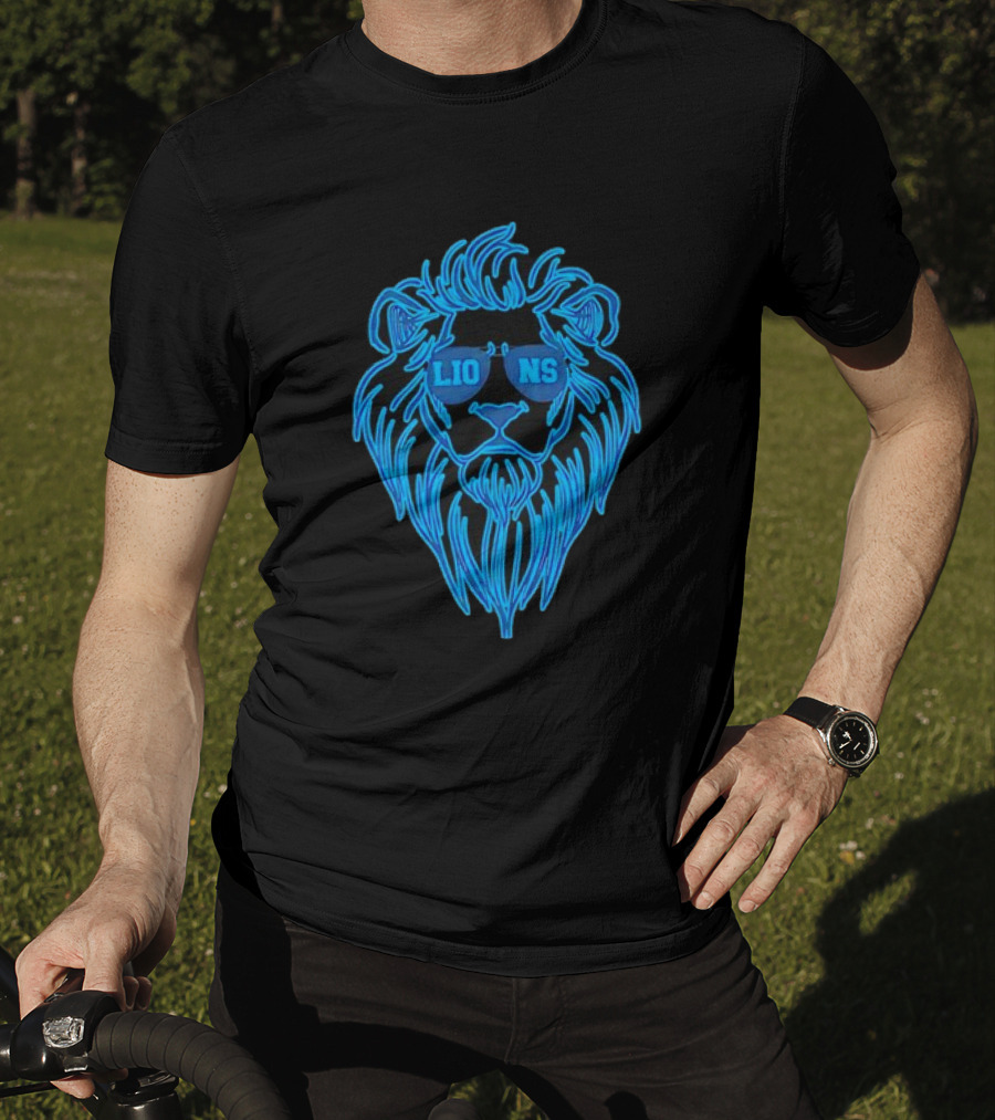 Detroit Lions Football Mascot With Sunglasses T-Shirt