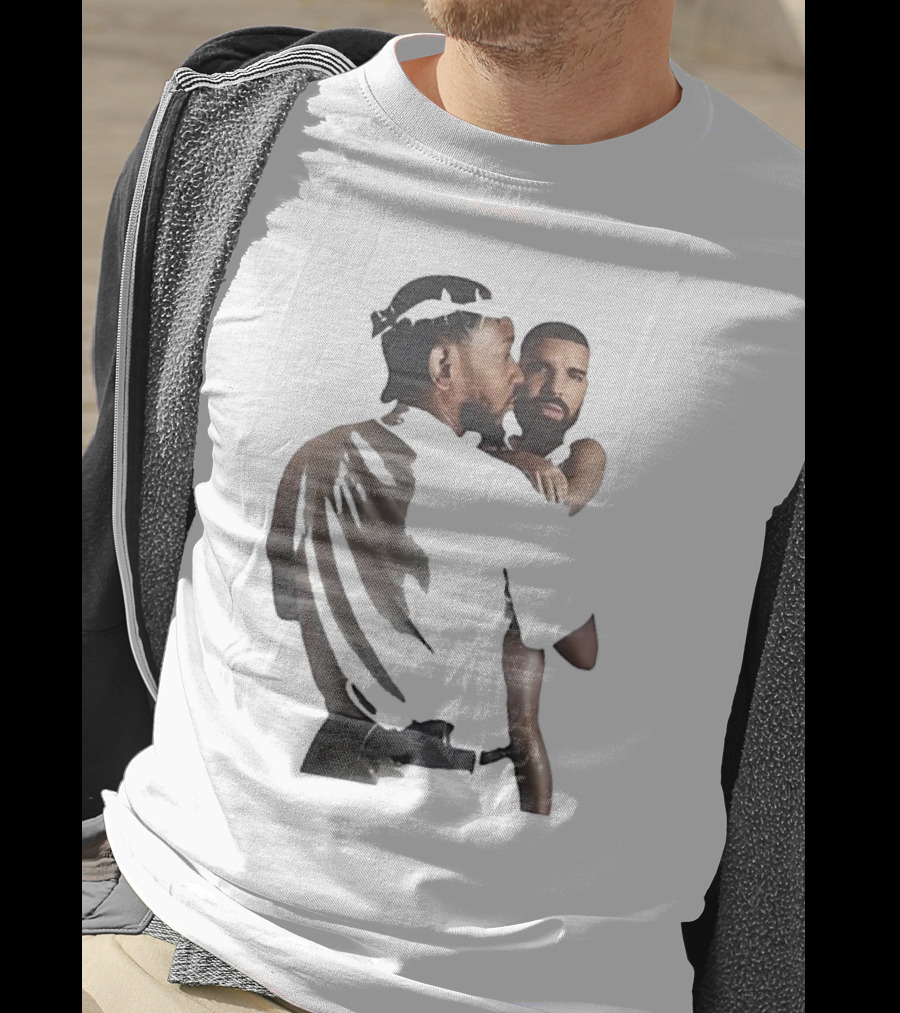 Kendrick Lamar Carrying Drake Rapper Stars Funny Image T-Shirt