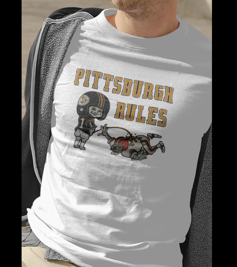 Pittsburgh Rules Steelers Peeing Cleveland Browns T-Shirt