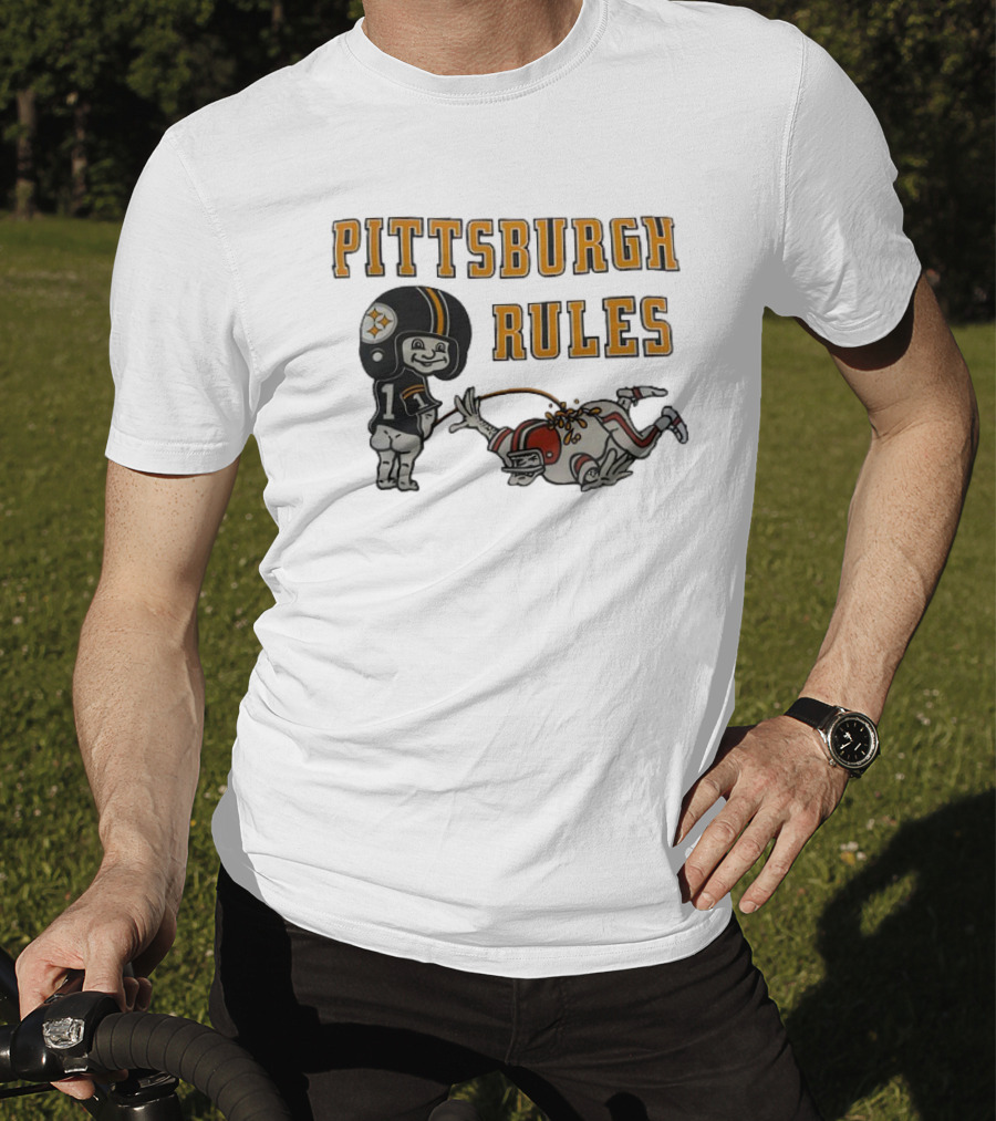 Pittsburgh Rules Steelers Peeing Cleveland Browns T-Shirt