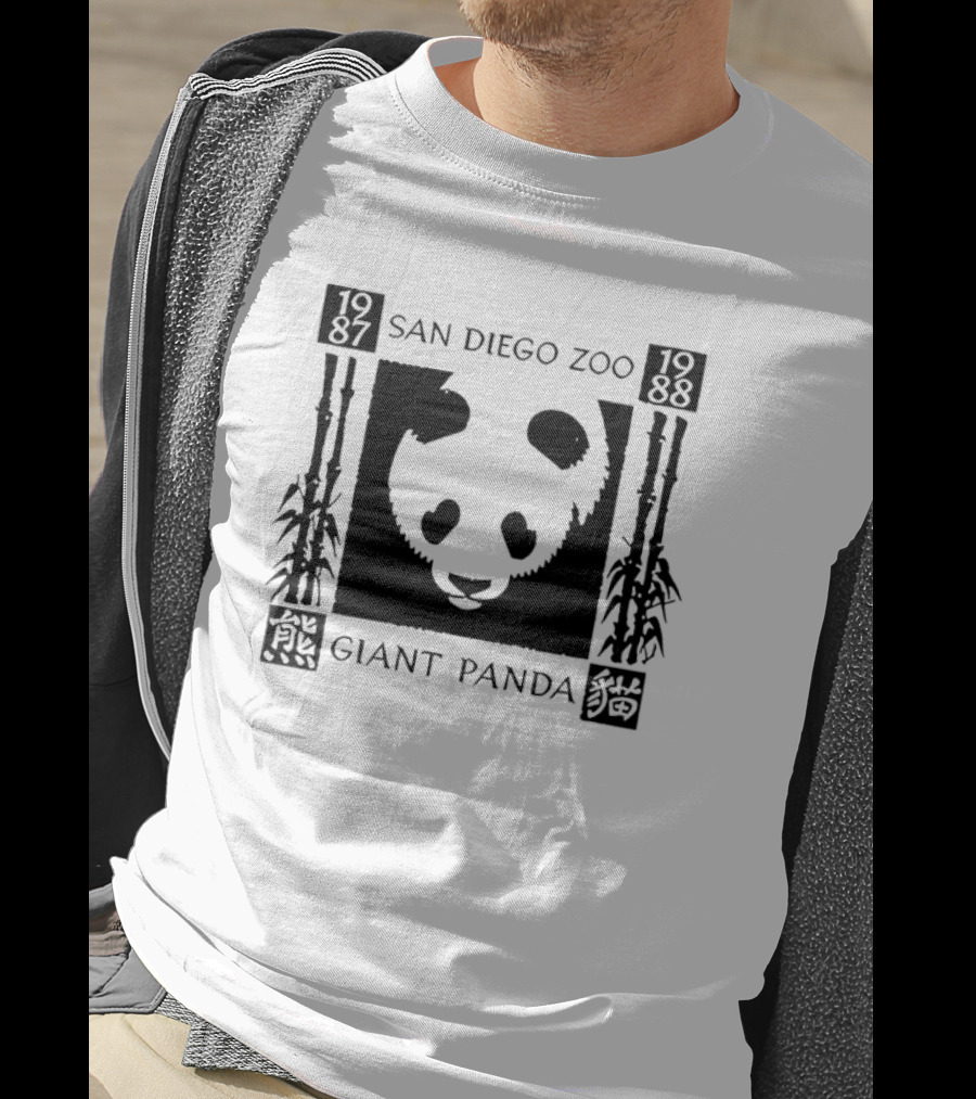 San Diego Zoo 1987-1988 Giant Panda Tom DeLonge T-Shirt
