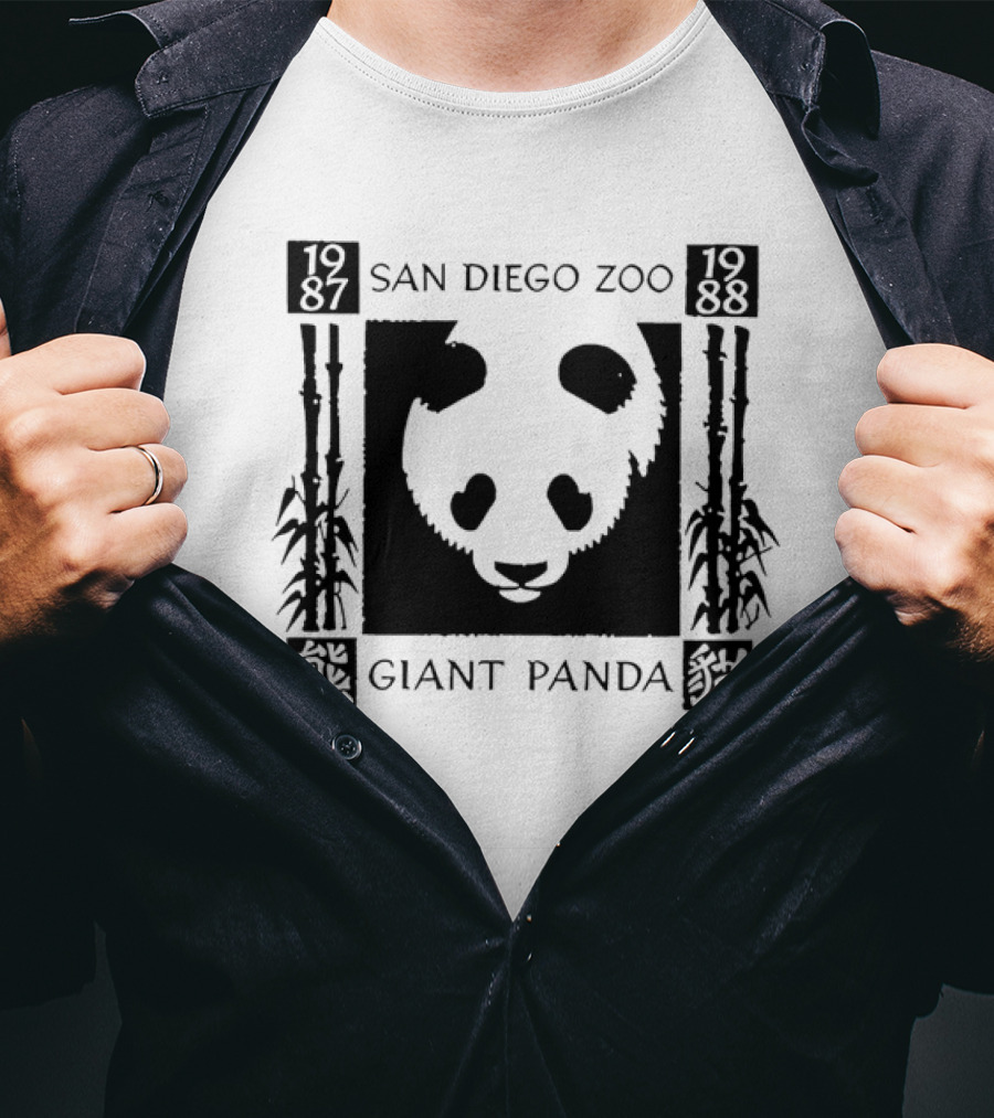 San Diego Zoo 1987-1988 Giant Panda Tom DeLonge T-Shirt