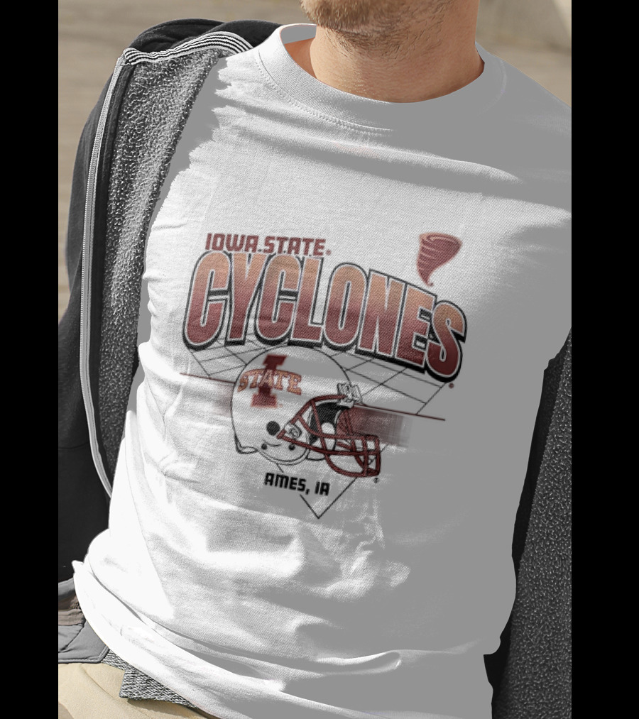 Iowa State Cyclones Ames Helmet Grid Tornado Vintage T-Shirt
