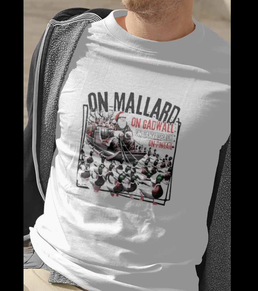 Duck Hunting Santa Sleigh On Mallard Gadwall Canvasback Pintail Christmas T-Shirt