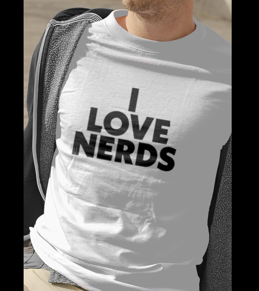 I Love Nerds Kim Kardashian Wearing T-Shirt