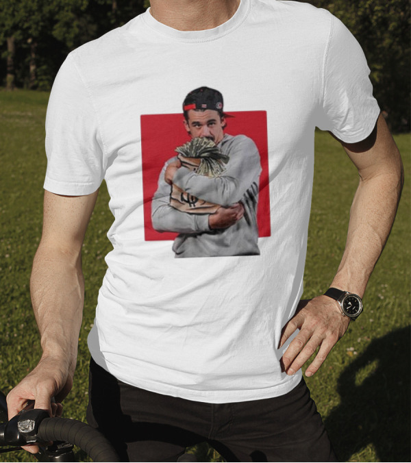 Seth Jarvis $eth Jarvi$ BreakingT Money Bag Hug T-Shirt