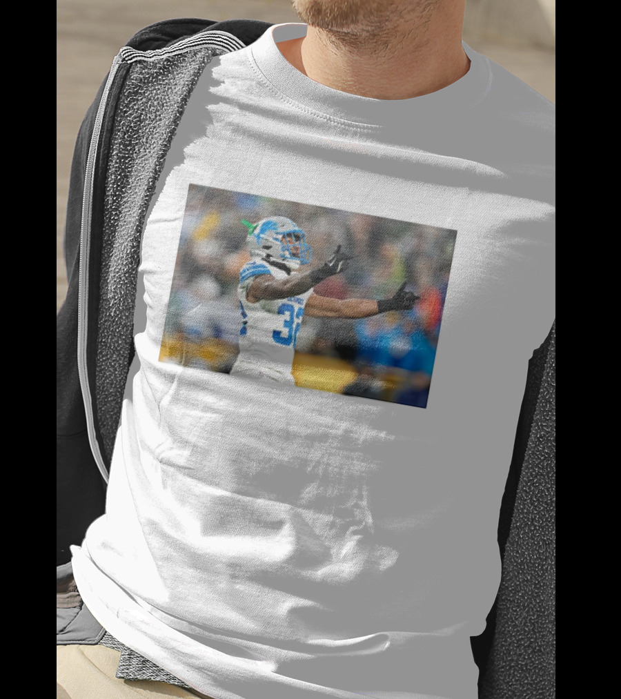Brian Branch Lions Number 32 Gesture Towards Packers Crowd T-Shirt