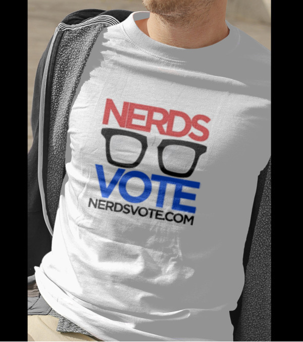 NERDSVOTE Classic Nerdsvote.com Glasses Logo Red Blue T-Shirt