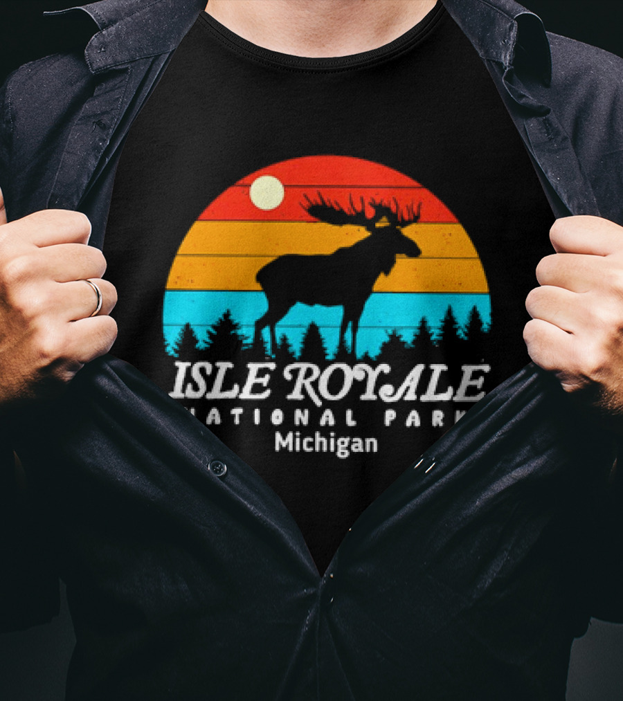 Isle Royale National Park Michigan Vintage Sunset Moose T-Shirt