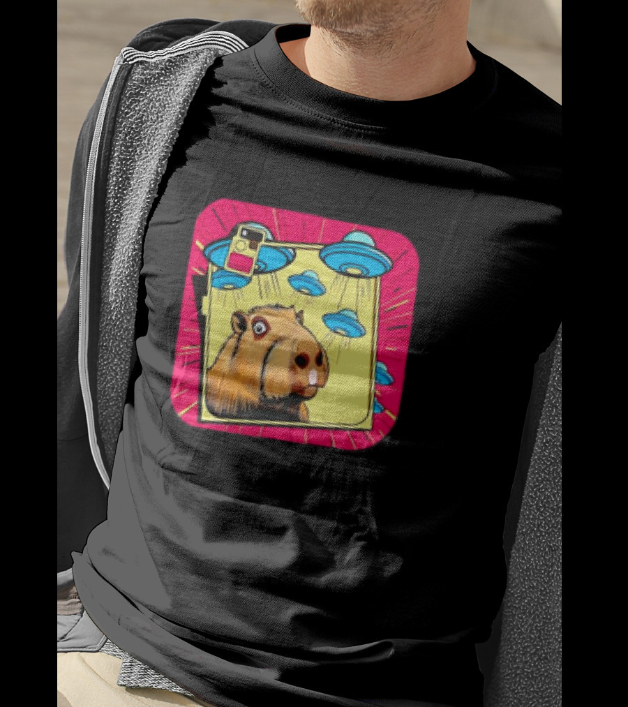 Capybara Selfie Ufos Cartoon Cute Weird T-Shirt