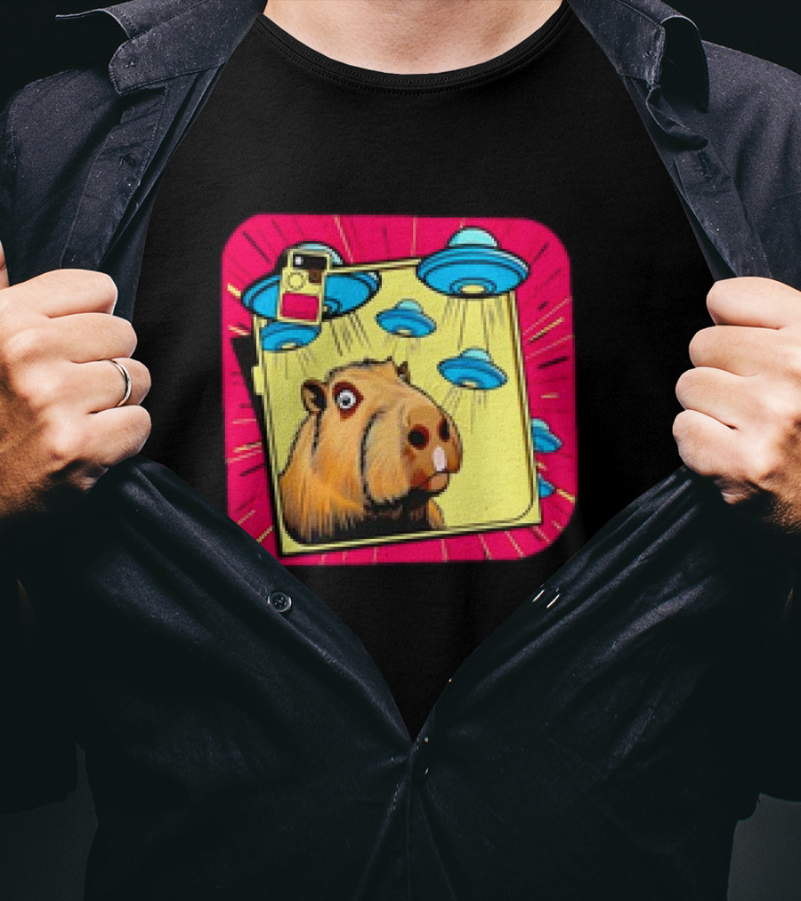 Capybara Selfie Ufos Cartoon Cute Weird T-Shirt