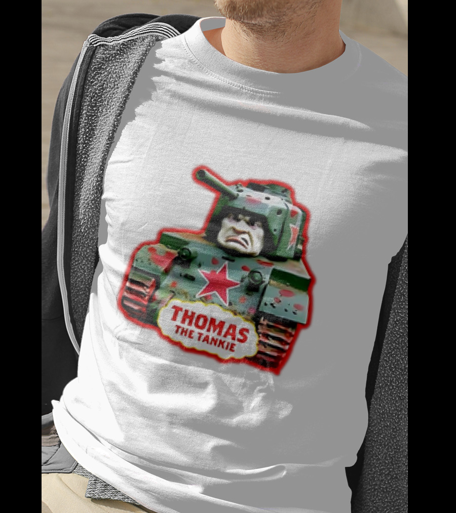 THOMAS THE TANKIE Green Camouflage Tank Red Star Cartoon Face T-Shirt