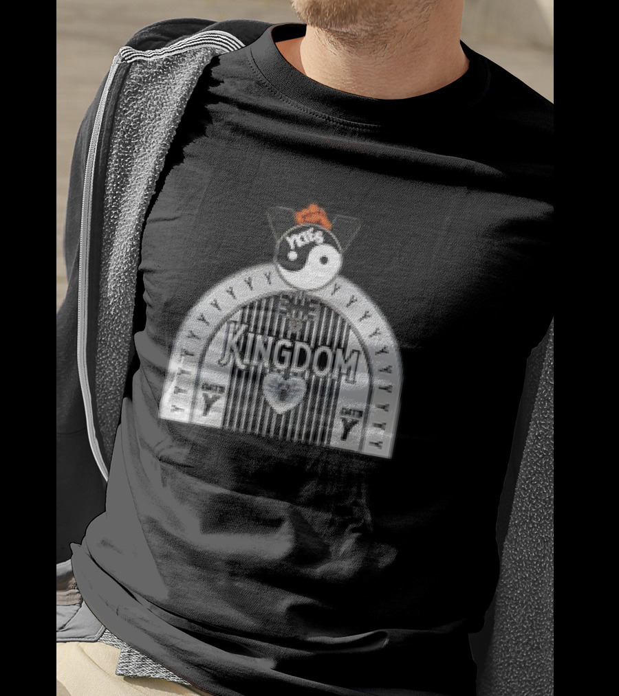 The Keys Yin Yang Crown Kingdom Dats Y I Got The Keys Black T-Shirt