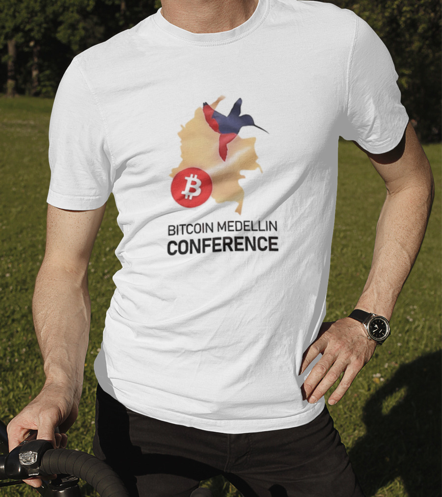 Bitcoin Medellin Conference Colombia Map Hummingbird T-Shirt