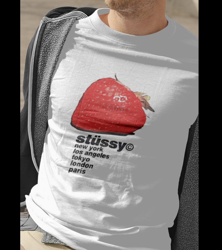 Stussy Strawberry Design New York Los Angeles Tokyo London Paris T-Shirt