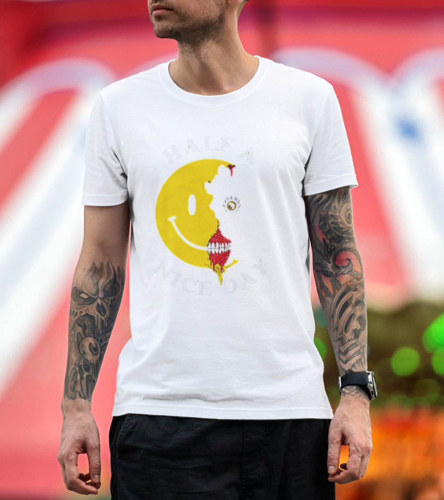 HALF A NICE DAY HORROR SMILEY FACE GRIN AND YELLOW CREEPY HALLOWEEN T-Shirt