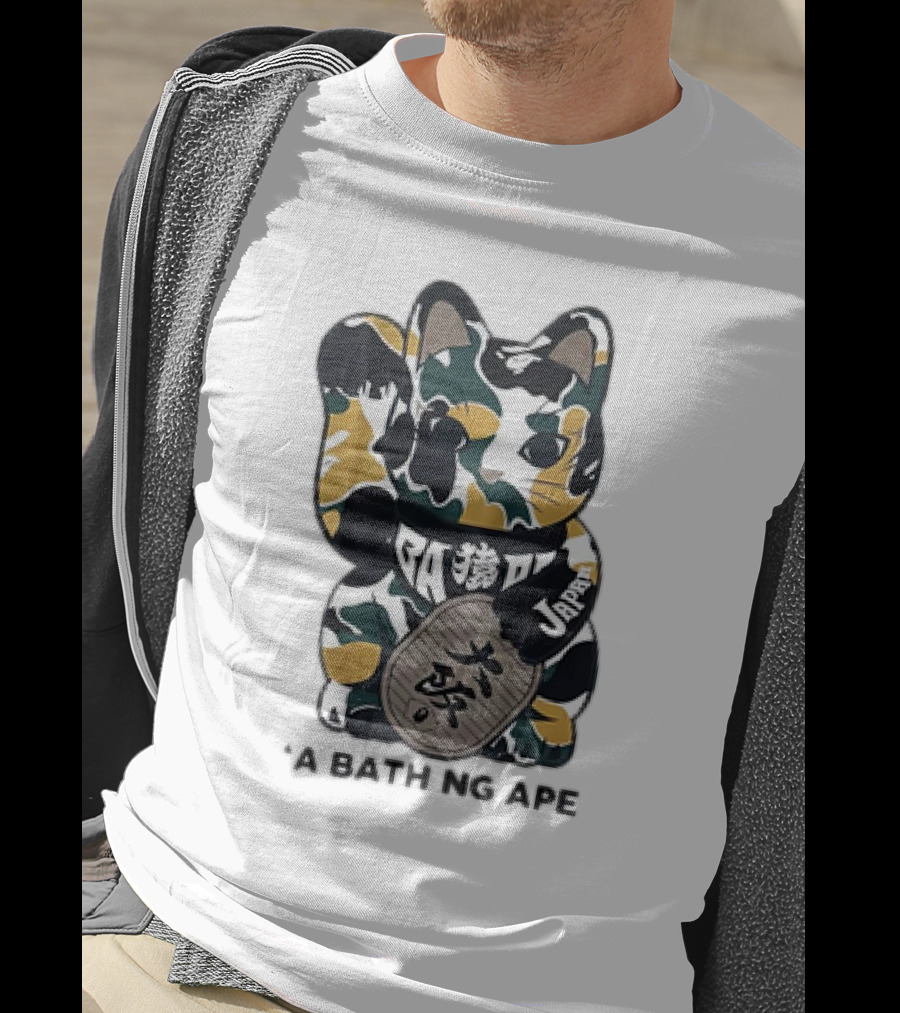 Cat Maneki Neko Japan A Bathing Ape T-Shirt