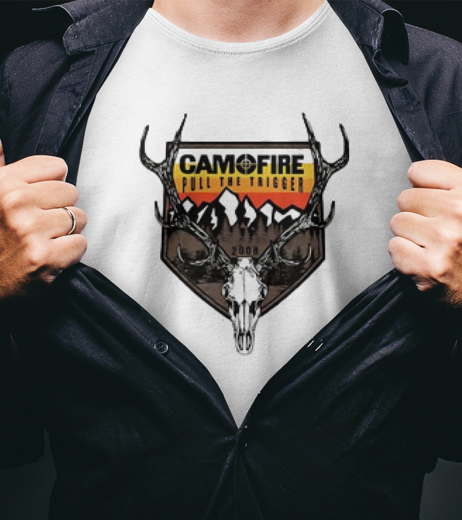 CAMOFIRE Pull The Trigger 2008 Deer Skull And Antlers Mountain T-Shirt