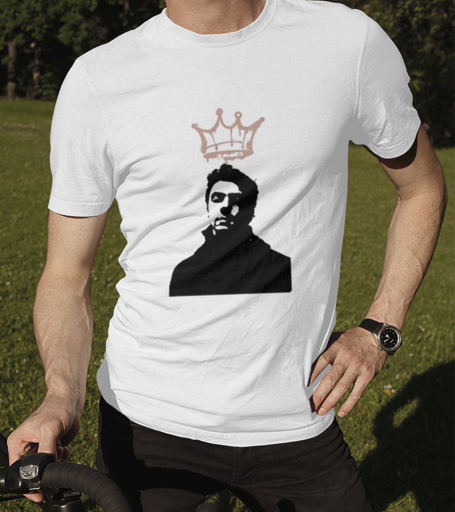 Mangione King Graffiti Crown Portrait Fitted Scoop T-Shirt